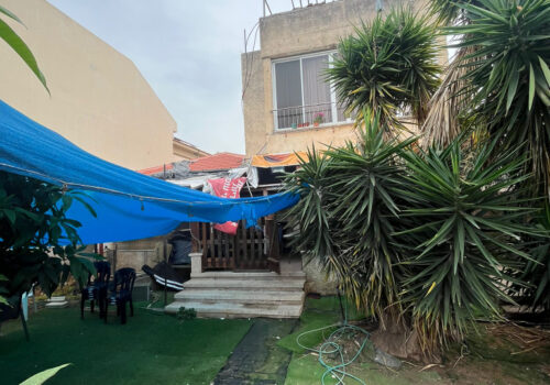 למכירה בנס ציונה באחד הרחובות המבוקשים, בית פרטי, זכויות בניה אפשרות לבריכה!!!