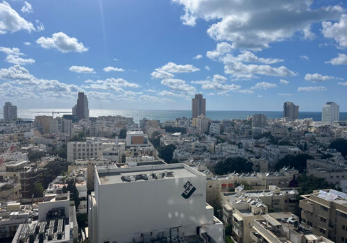 דירה להשכרה במגדל פרישמן היוקרתי, מיקום מצוין!!!