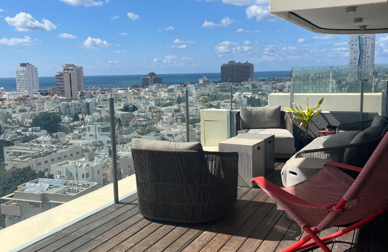 דירה להשכרה במגדל פרישמן היוקרתי, מיקום מצוין!!!
