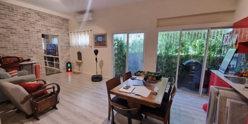 במרכז תל אביב, ברחוב שקט, דירת 3 חדרים משופצת להשכרה!
